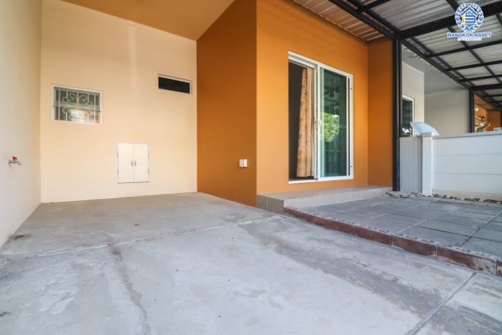 *****ทาวน์เฮ้าส์มือสองย่านนนทบุรี ม.แกรนด์พลีโน่ รัตนาธิเบศร์ บนเนื้อที่ 18 ตร.ว. ฟังก์ชัน 3 ห้องนอน 2 ห้องน้ำ 1 ที่จอดรถ บ้านสวย พร้อมอยู่ แถมฟรี! 1 เครื่องปรับอากาศ ทำเลดี เชื่อมต่อถ.ติวานนท์, ถ.รัตนาธิเบศร์, ถ.นครอินทร์, ถ.ราชพฤกษ์ ใกล้รถไฟฟ้าสายสีม่วง "สถานีบางพลู"